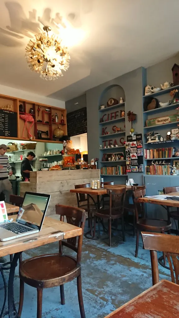 The Front Room Cafe