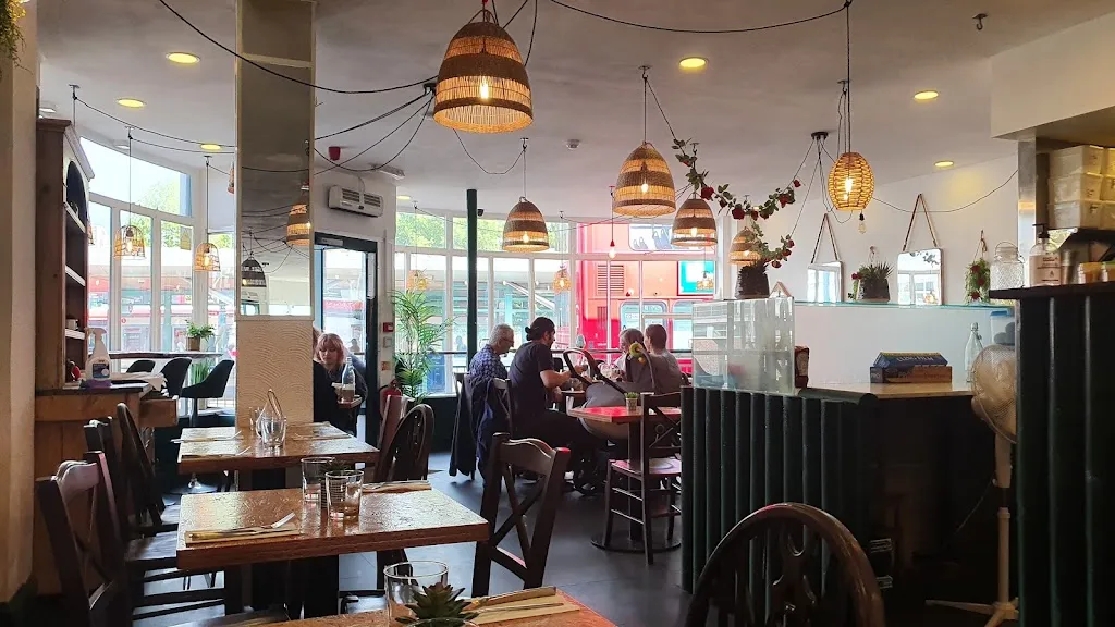 The Greenery Natural Kitchen (Turnpike Lane)
