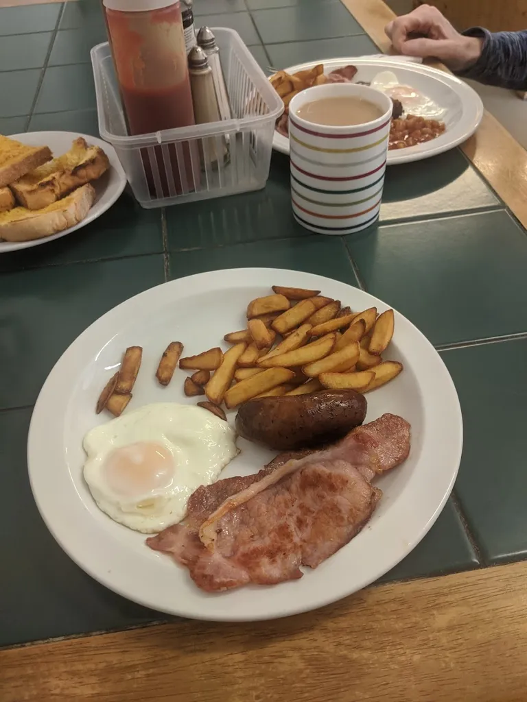 The Hole In The Wall Cafe