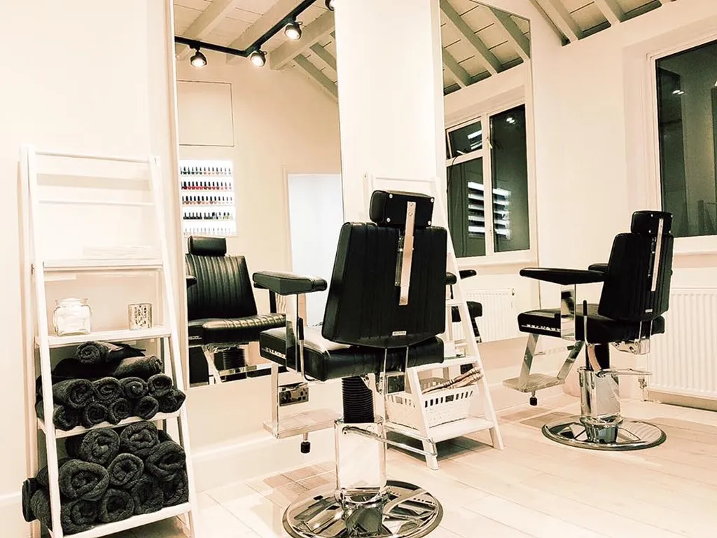 THE LOFT BEAUTY CLINIC