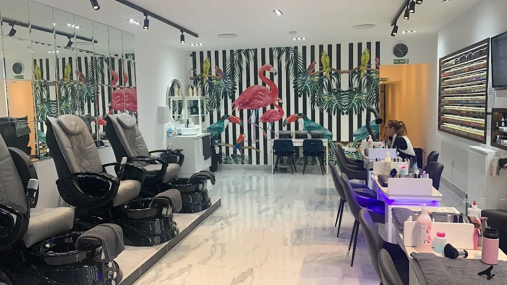 The Nail SQ