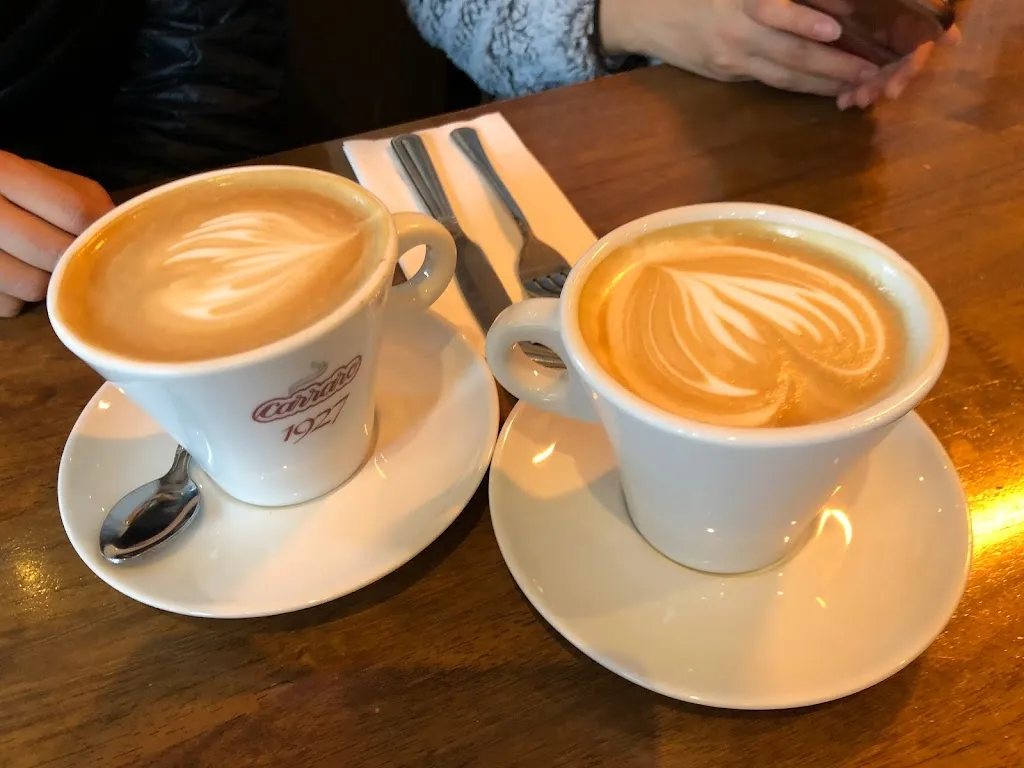 The Queen's Head Cafe & Bistro