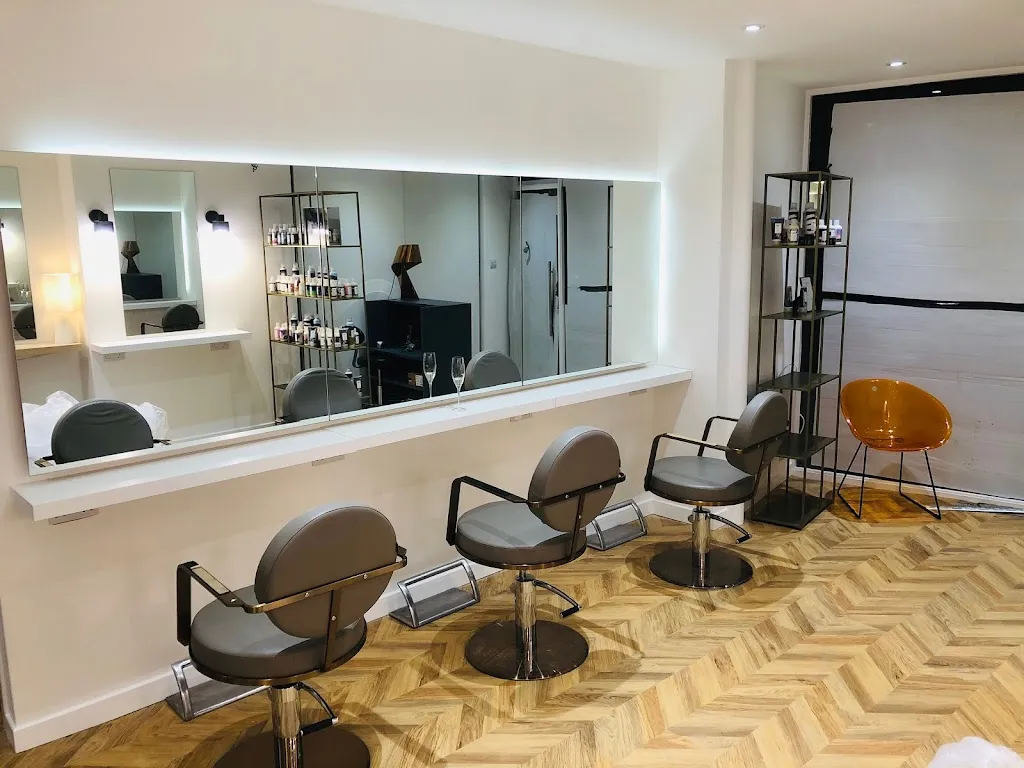The Villager Hair Salon (Hairdressers/Hair Colour/Beauty Salon)