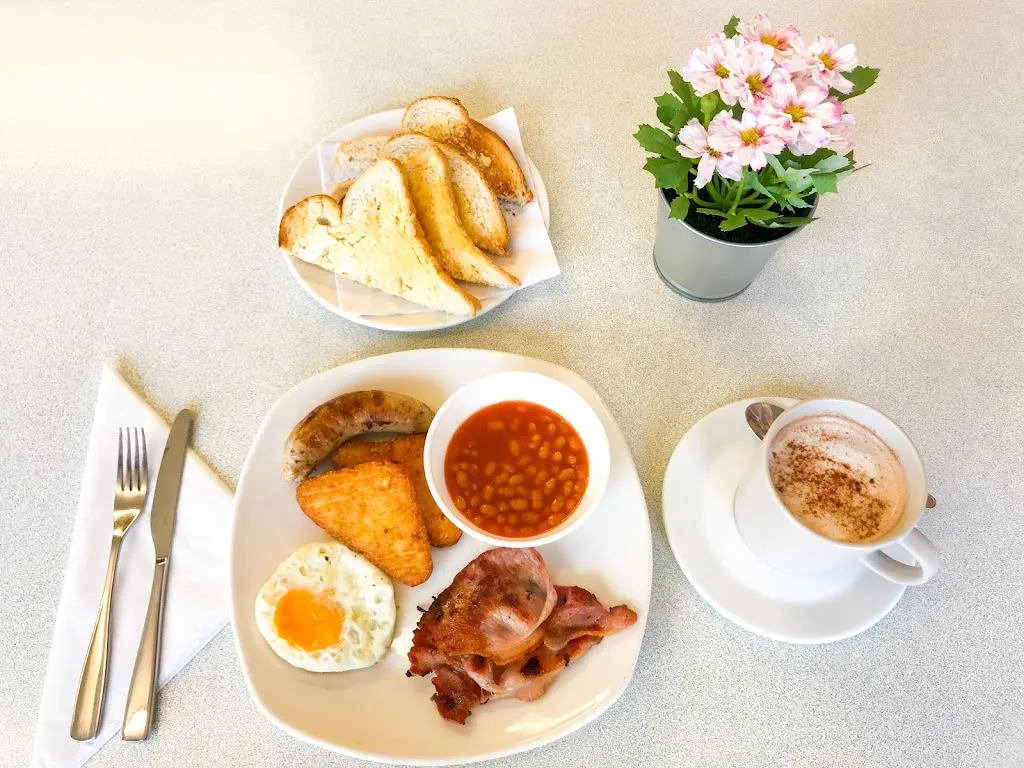 Theo's Cafe and Grill