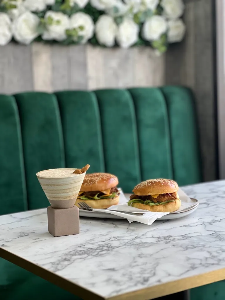 Tshack Premium Cafe