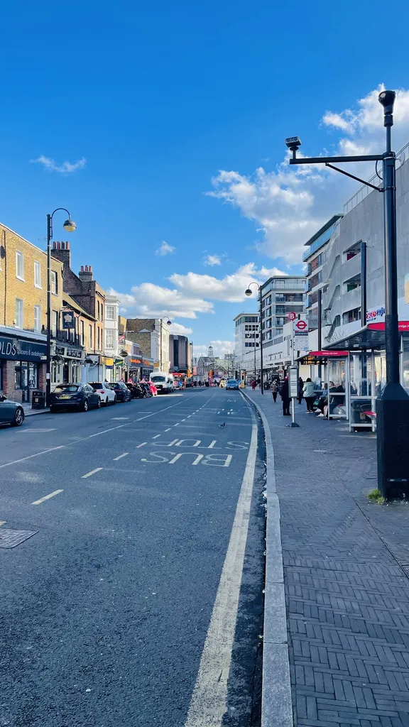 Uxbridge High Street (Stop A)