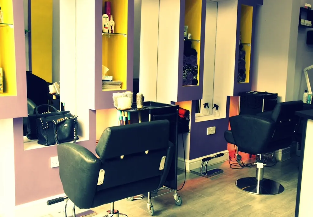 Valerie Salon