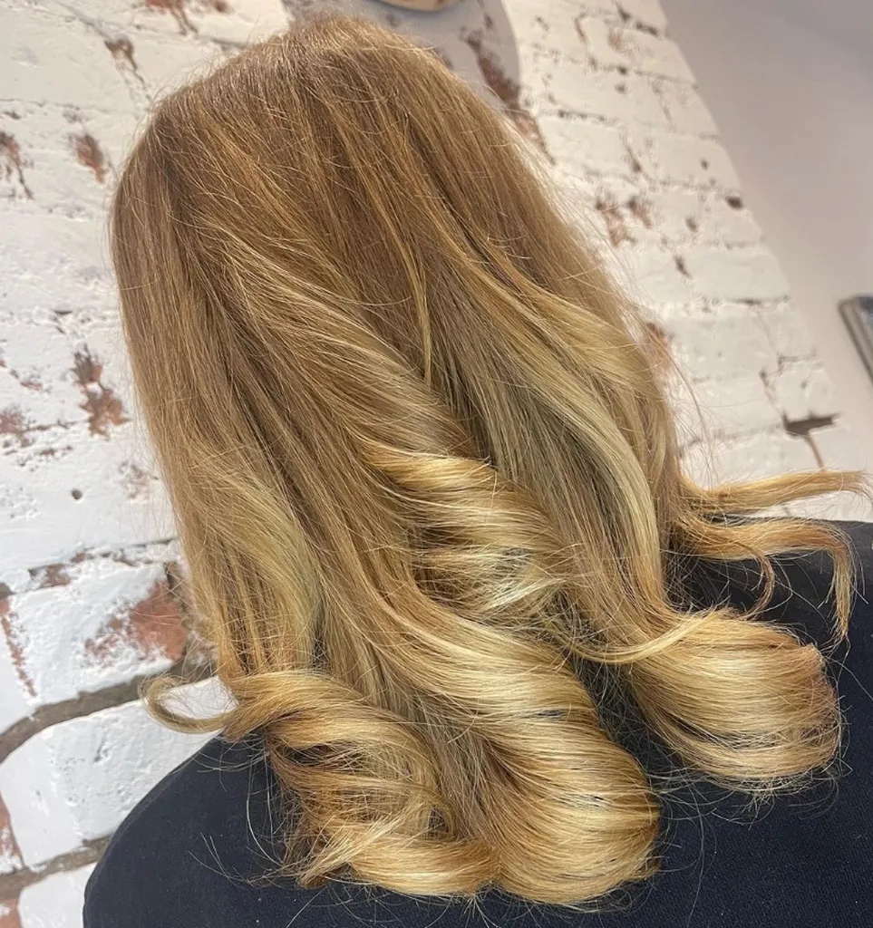 Vanity's Hair & Beauty