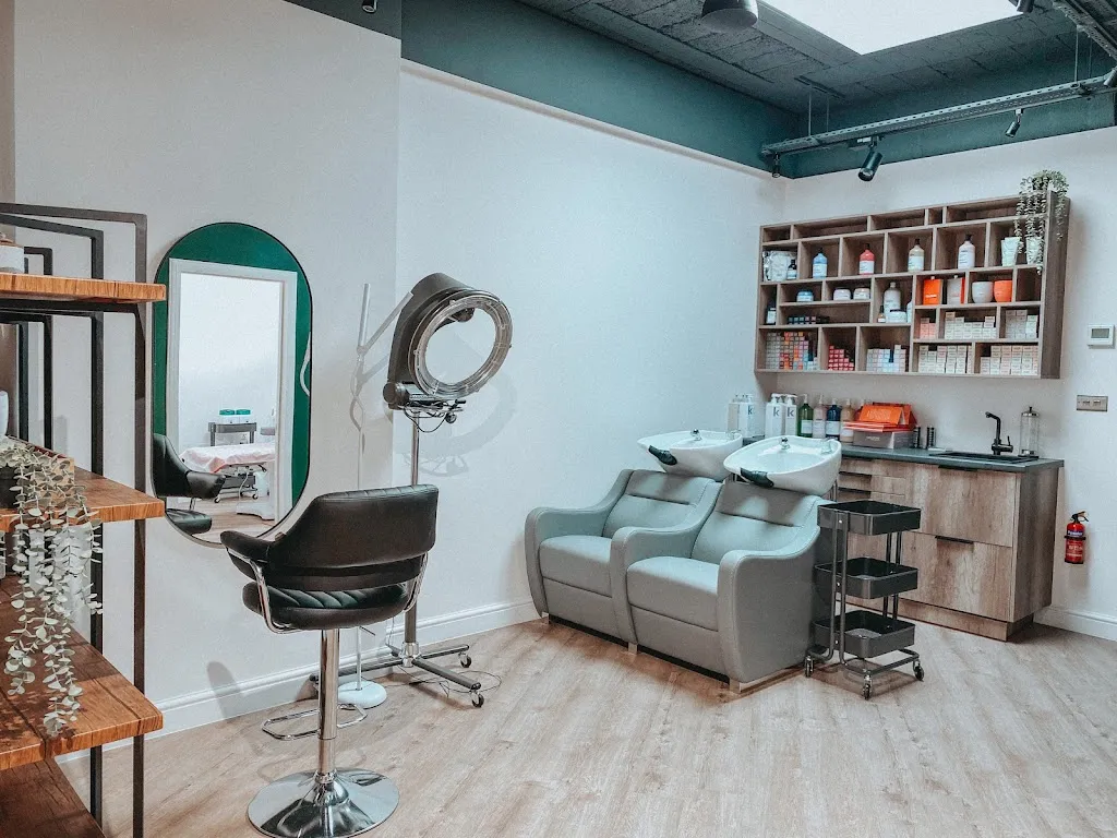 Wenoc Beauty Salon