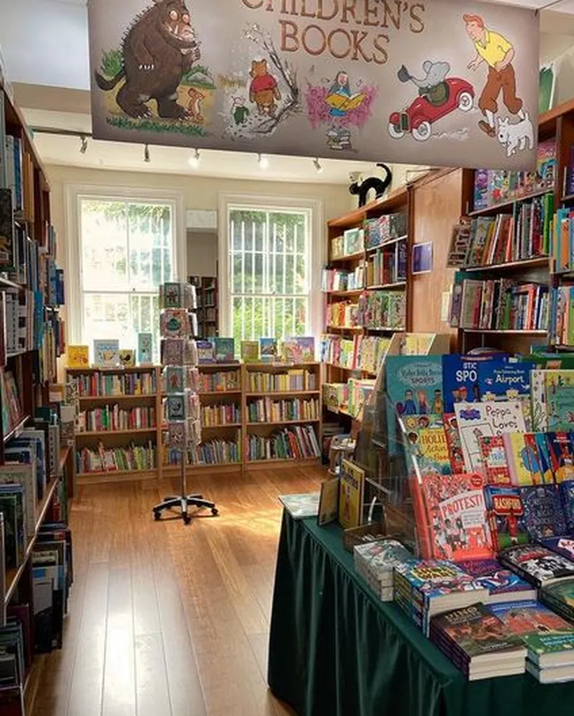 West End Lane Books