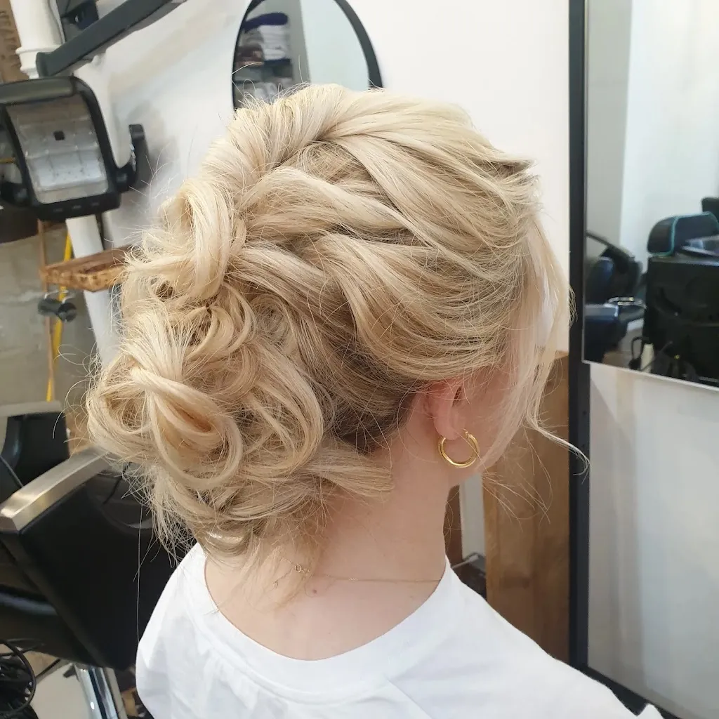 Zac & Co hair and beauty salon