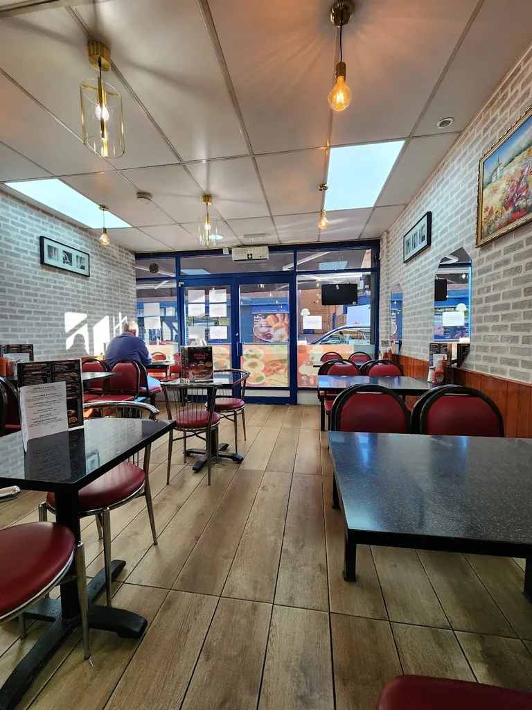 Zara Cafe Bistro