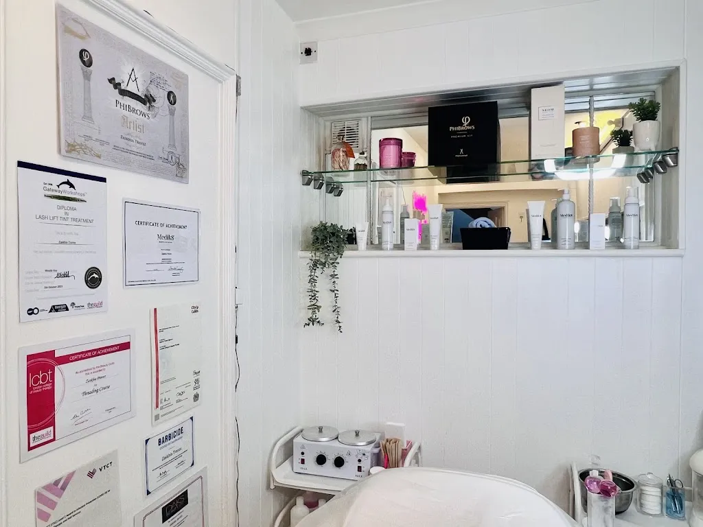 Zaskhia’s Beautyque | Vegan Lashes, Brows, Waxing & Skin Treatments