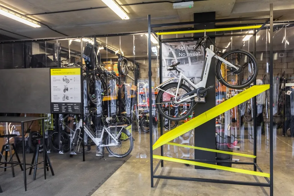 Zoomo e-bikes