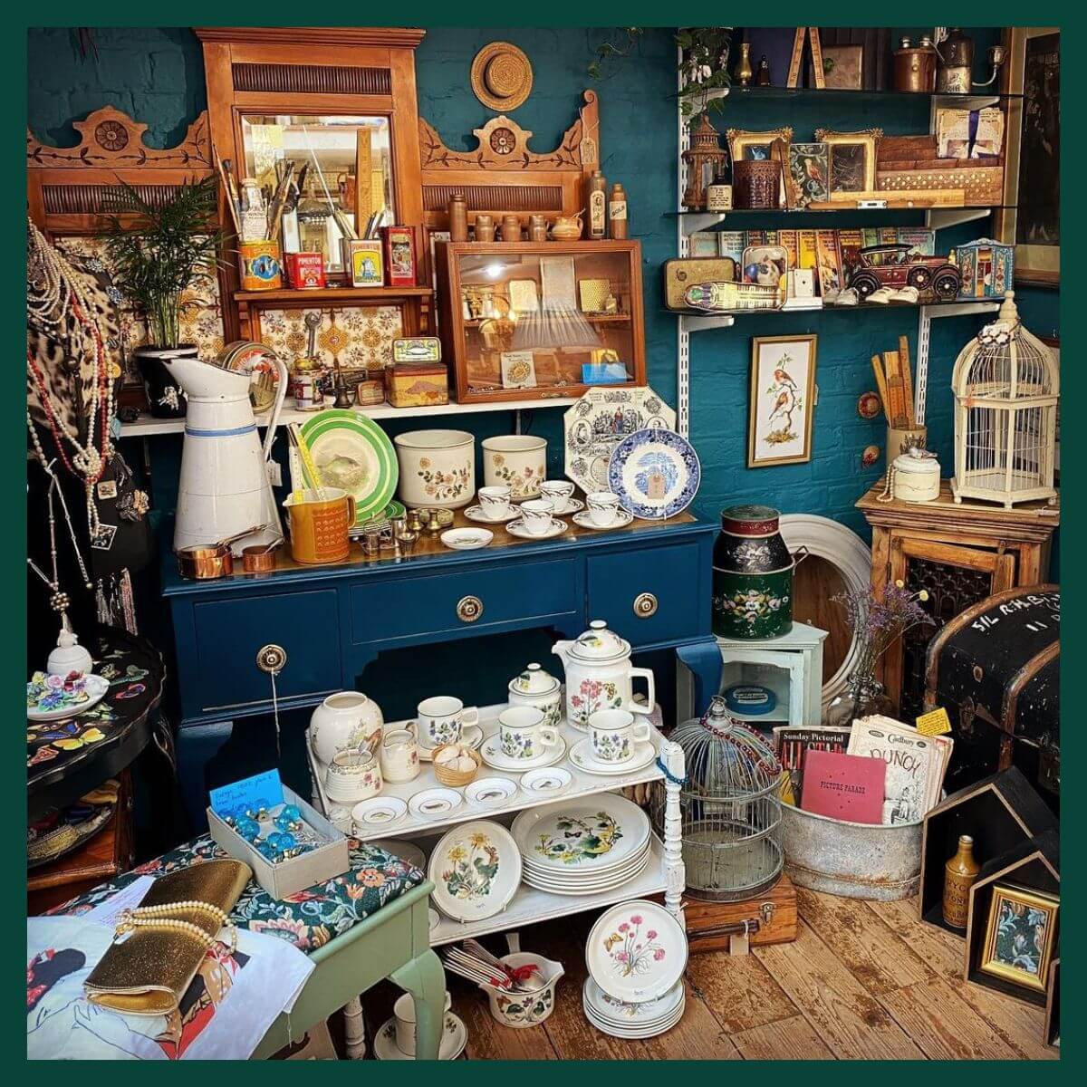 7 Flea Markets in London: Unearth Hidden Vintage Gems