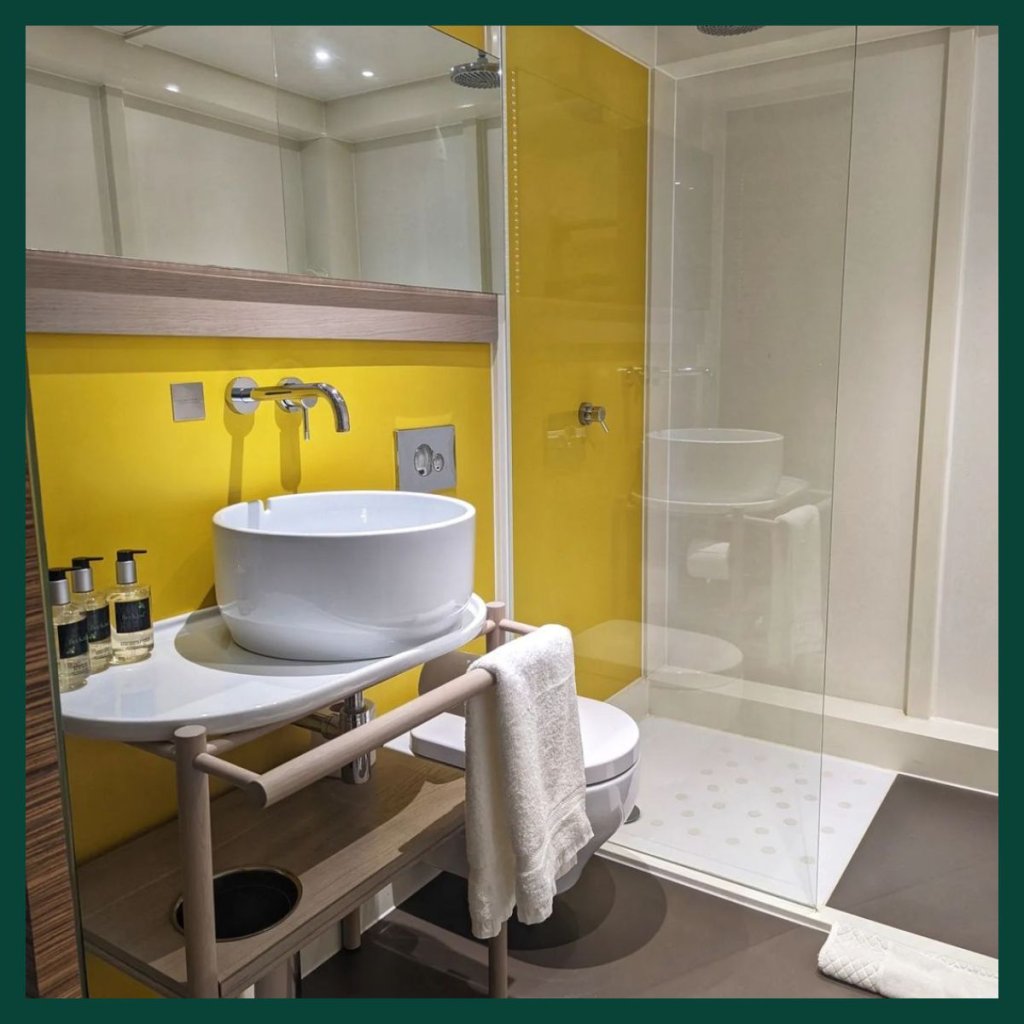 Capsule Hotels London 9