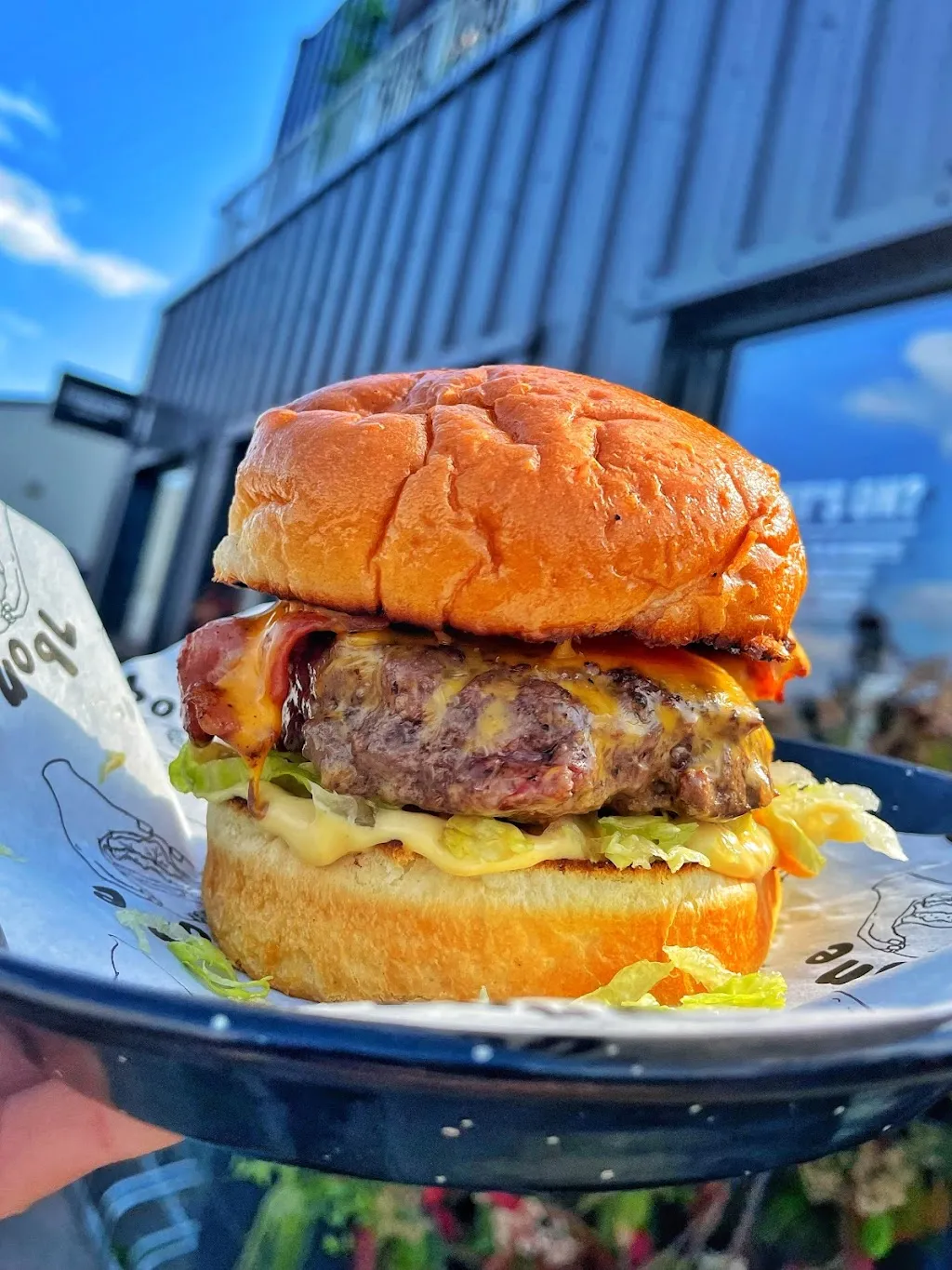 7Bone Burger Co. x Signature Brew