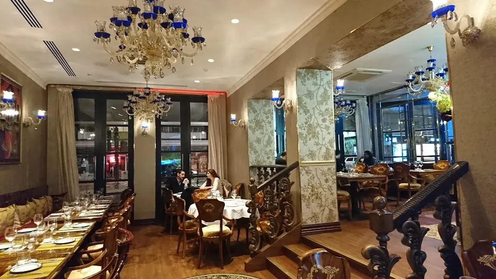 Beluga Restaurant & Bar