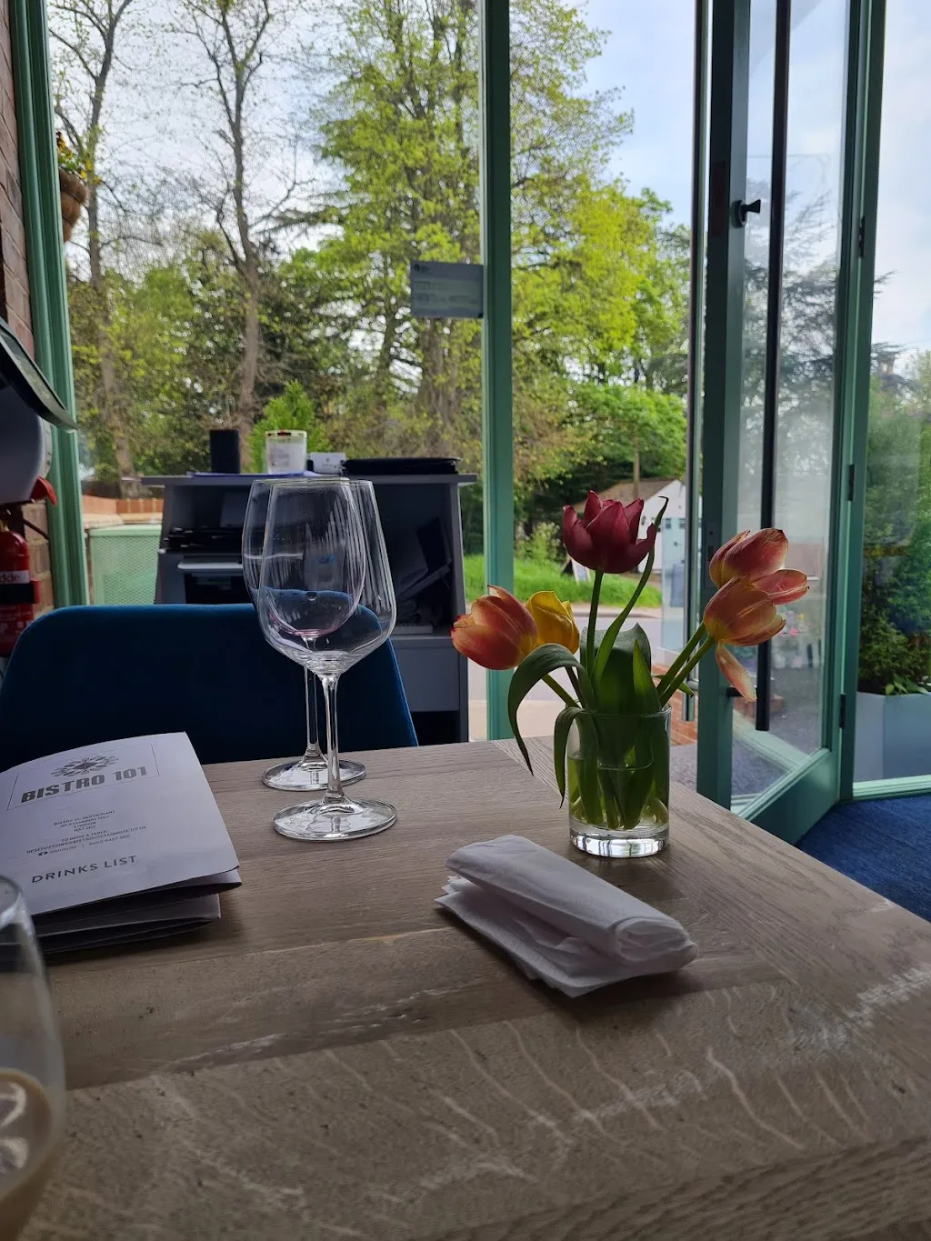 Bistro 101