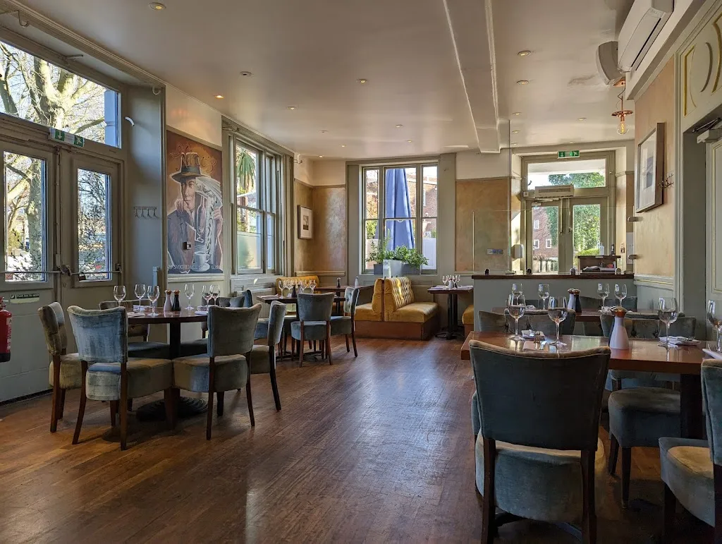 Brasserie Cafe Med