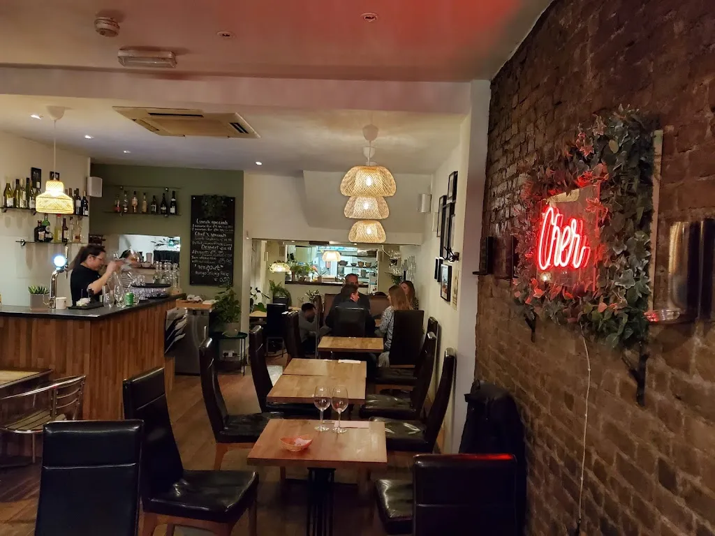 Cher Thai Eatery