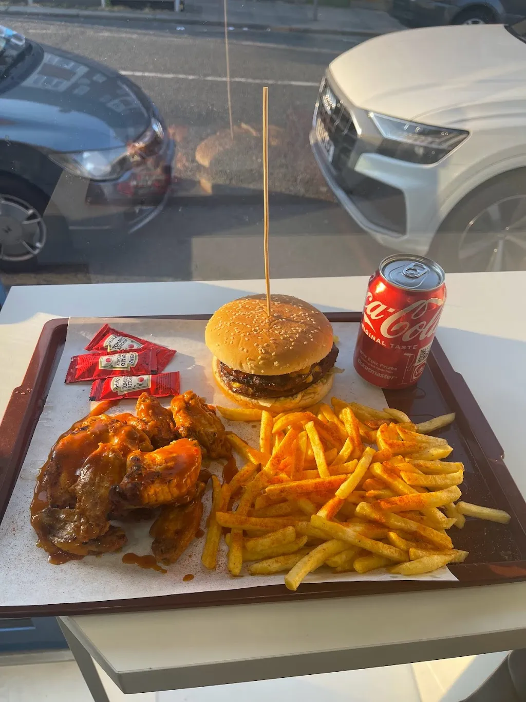 Crispify Grill & Pizza 1 Crispify Grill & Pizza