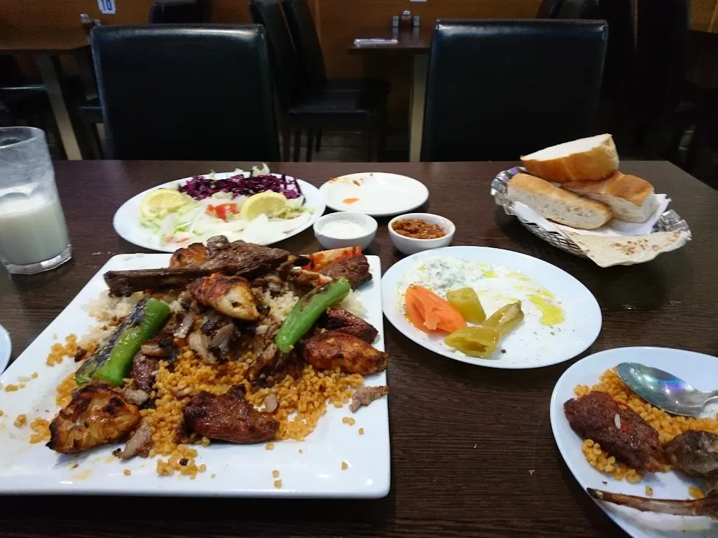 Croydon Mazi Restaurant