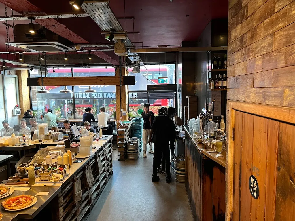 Crust Bros Pizza Restaurant Waterloo