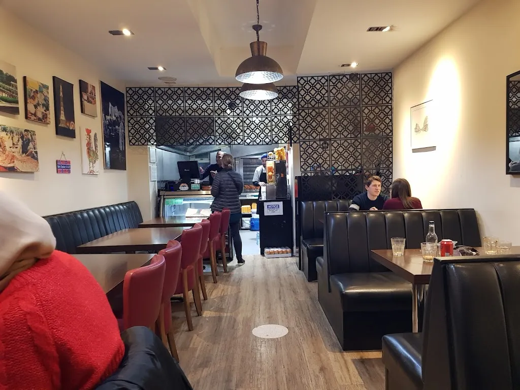 Dar's Grill