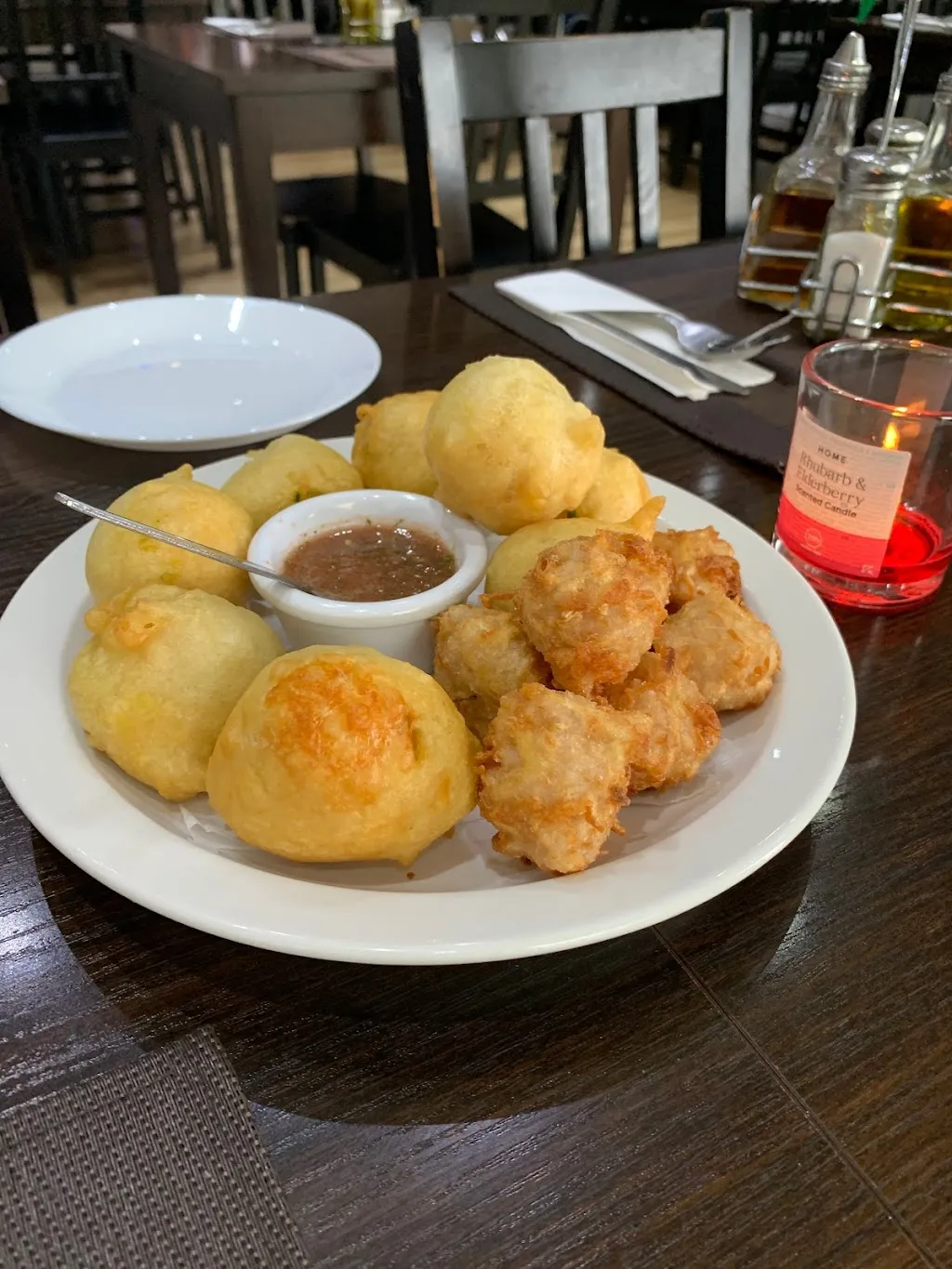 Devi Deluxe Mauritian restaurant 1 Devi Deluxe Mauritian restaurant