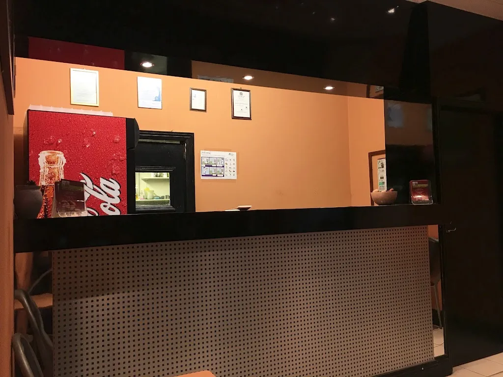 Di-lara Indian takeaway