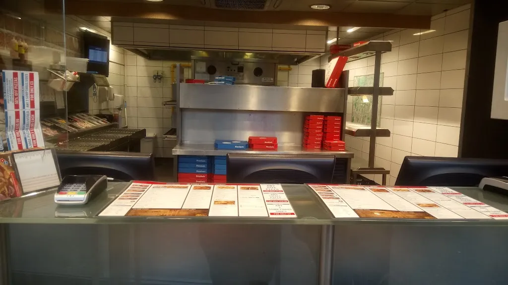 Domino's Pizza - London - Tolworth