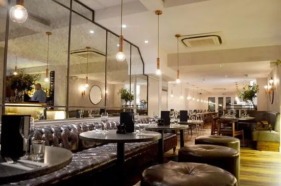 Eat 17 Restaurant