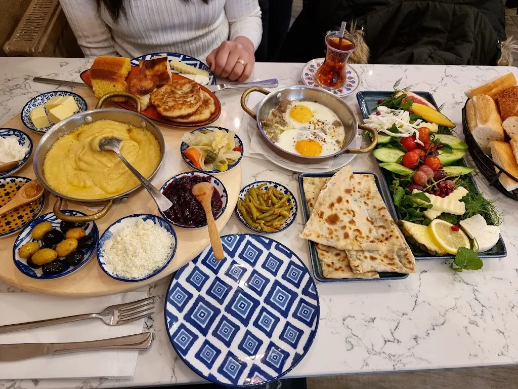 Emy's Kitchen 1 Emy's Kitchen