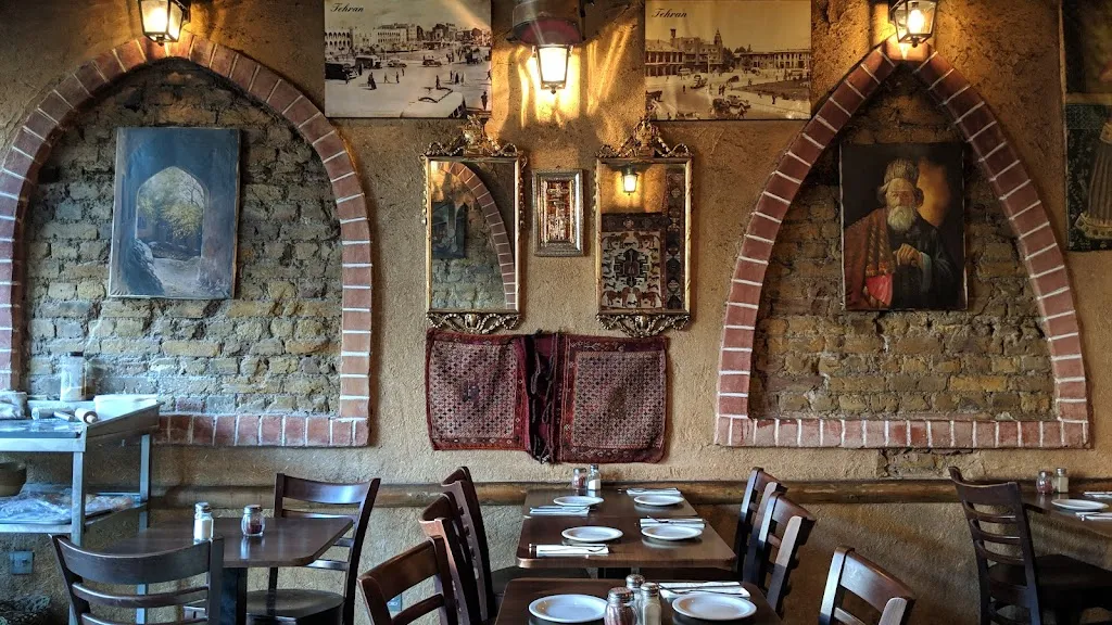 Faanoos Restaurant
