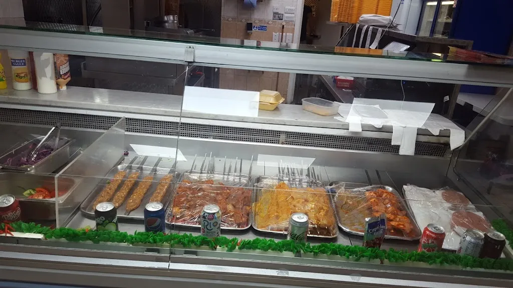 Family Kebab & Pizza House