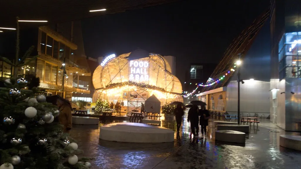 Food hall and bar