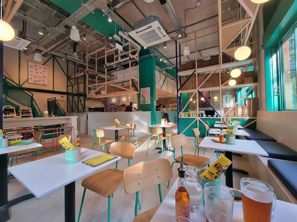 Four Hundred Rabbits Pizza Restaurant Elephant And Castle