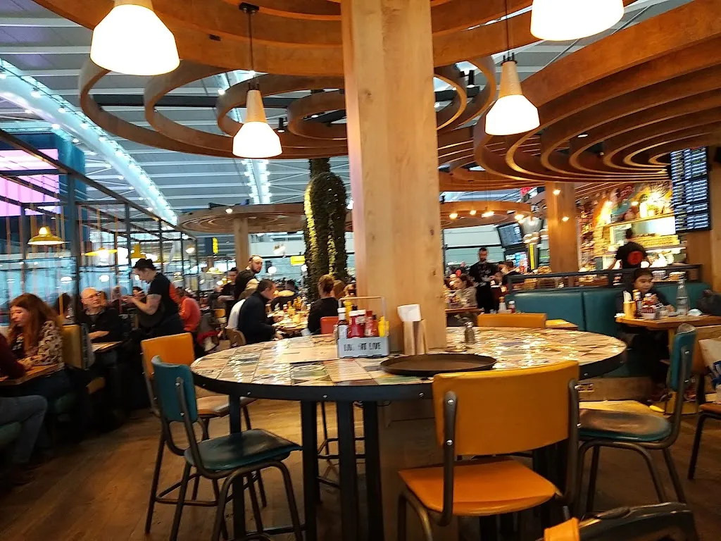 Giraffe Heathrow T5