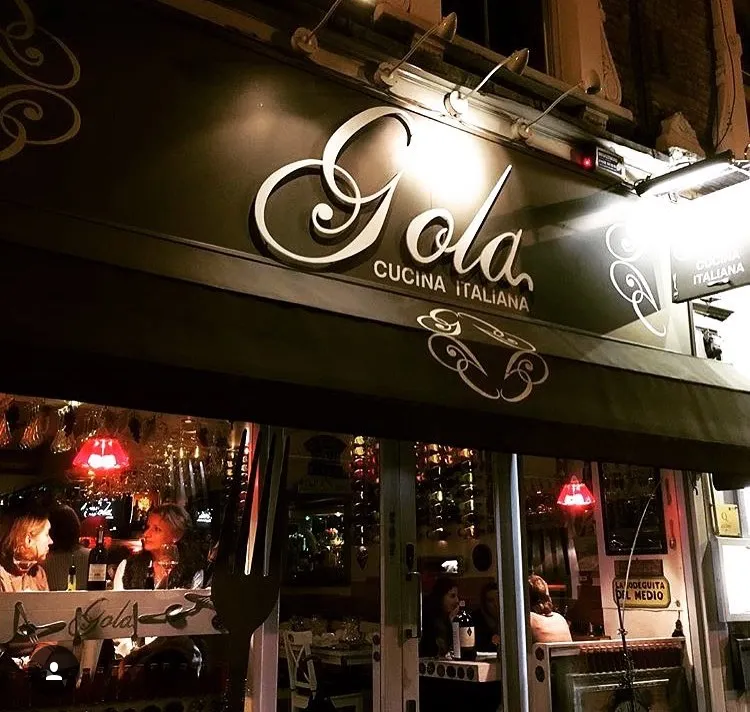 Gola