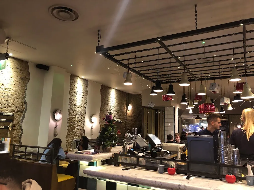 Gourmet Burger Kitchen (GBK)