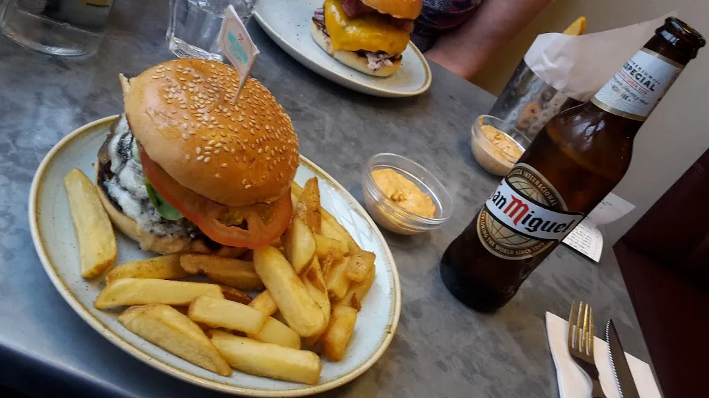 Gourmet Burger Kitchen (GBK)