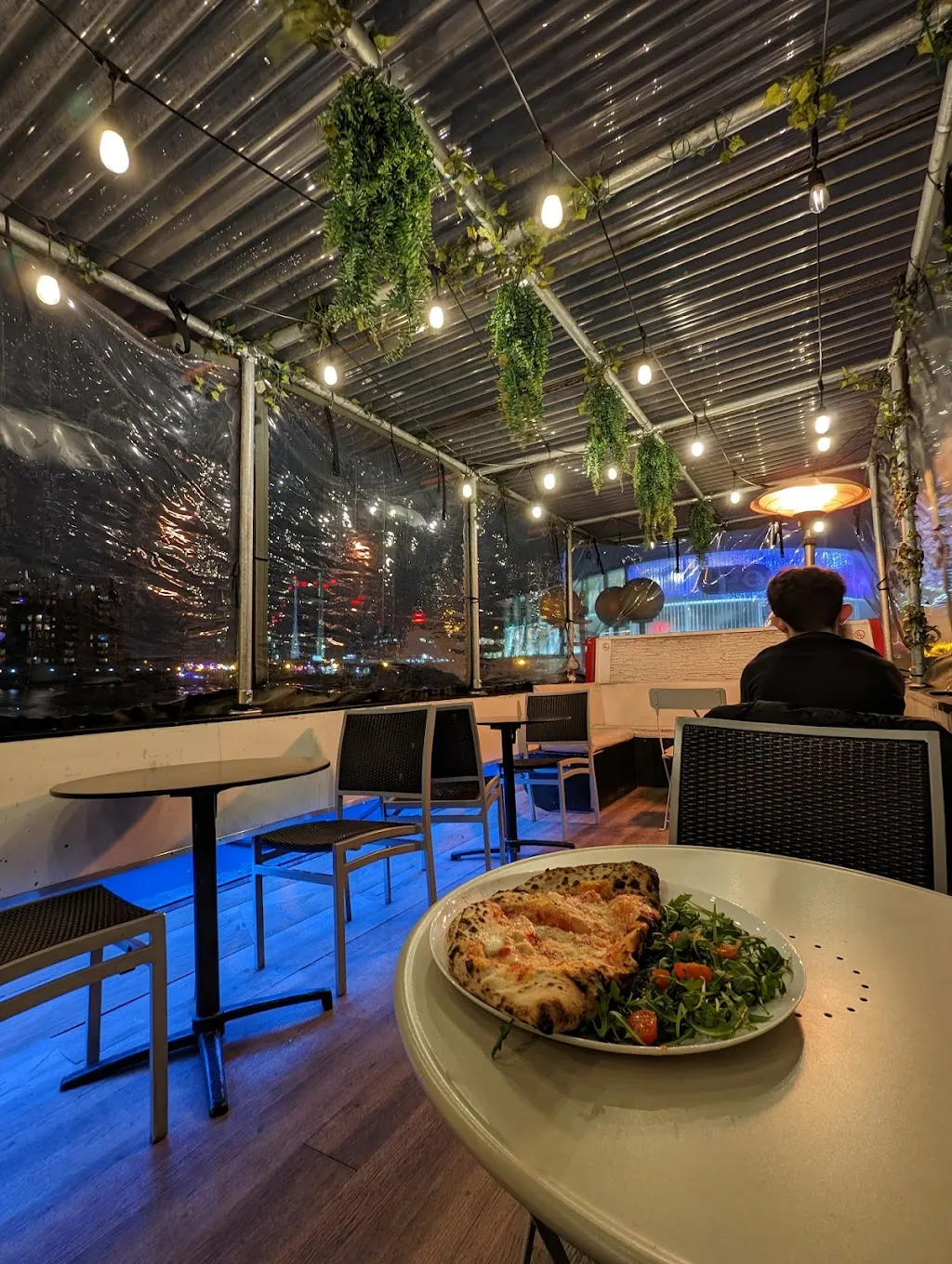 Heroica Lounge