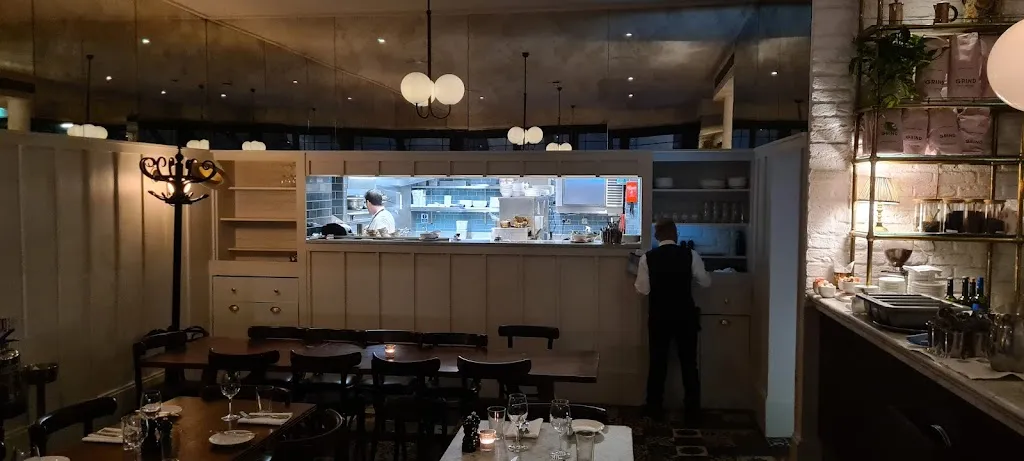 High Road Brasserie
