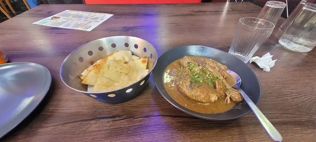 Hyderabadi Biryani Hut