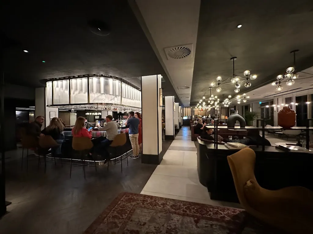 Icons Lounge at the Radisson Red Hotel London Heathrow