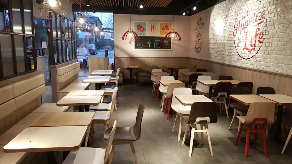 KFC Chadwell Heath - Grove Farm Retail Pk