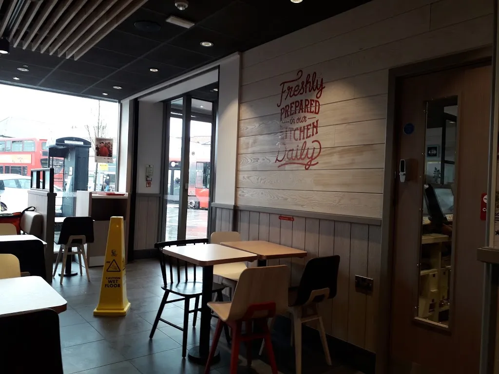 KFC Chingford - Albert Crescent