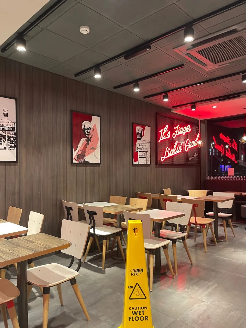 KFC Edgware - Station Road