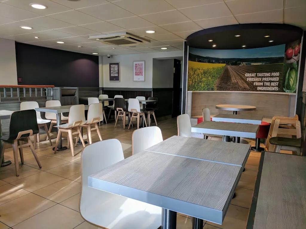 KFC Palmers Green - Green Lanes